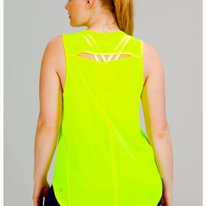 NWT! Lulu lemon sculpt tank- highlighter yellow. Never worn. Size 6.